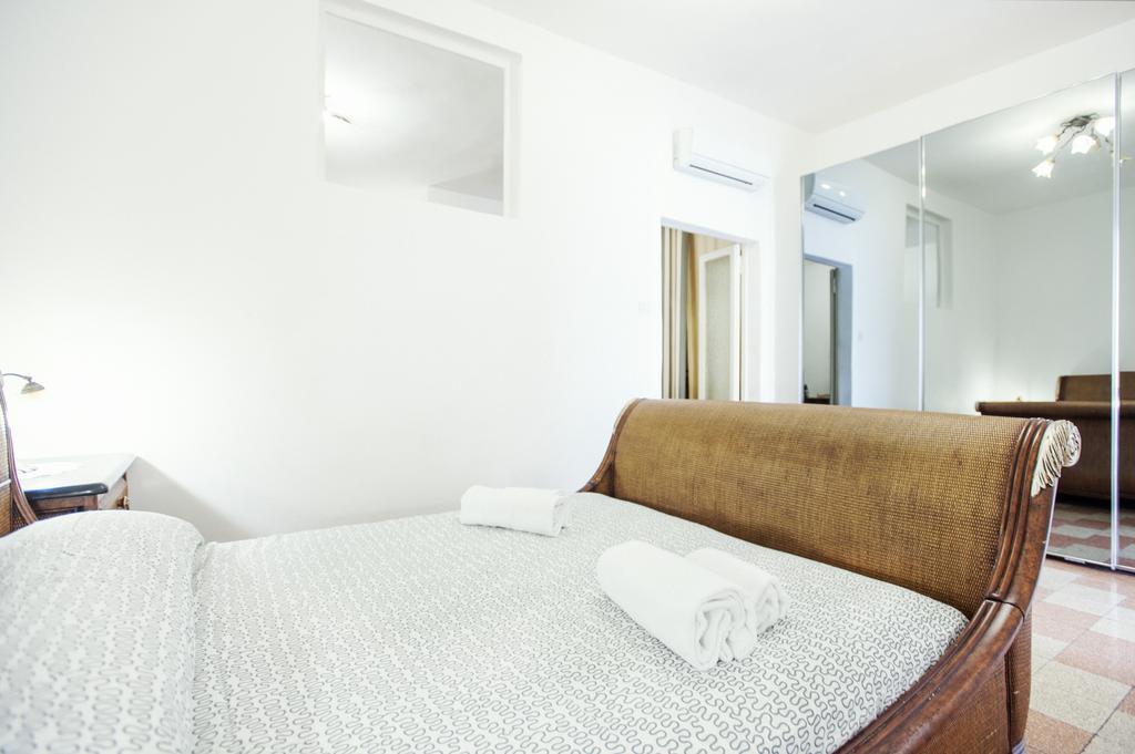 Campo De' Fiori Apartment โรม ห้อง รูปภาพ
